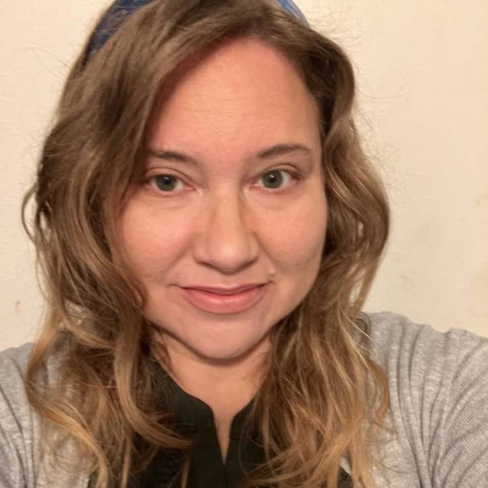 Meet your Posher, Claire